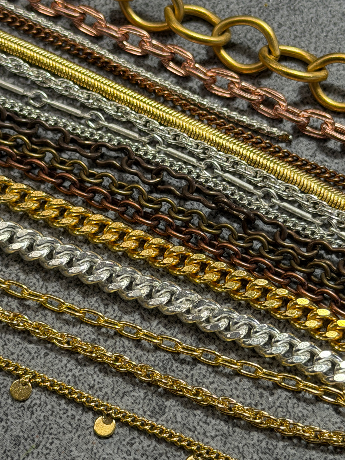 MYSTERY Chain Pack - 24pcs