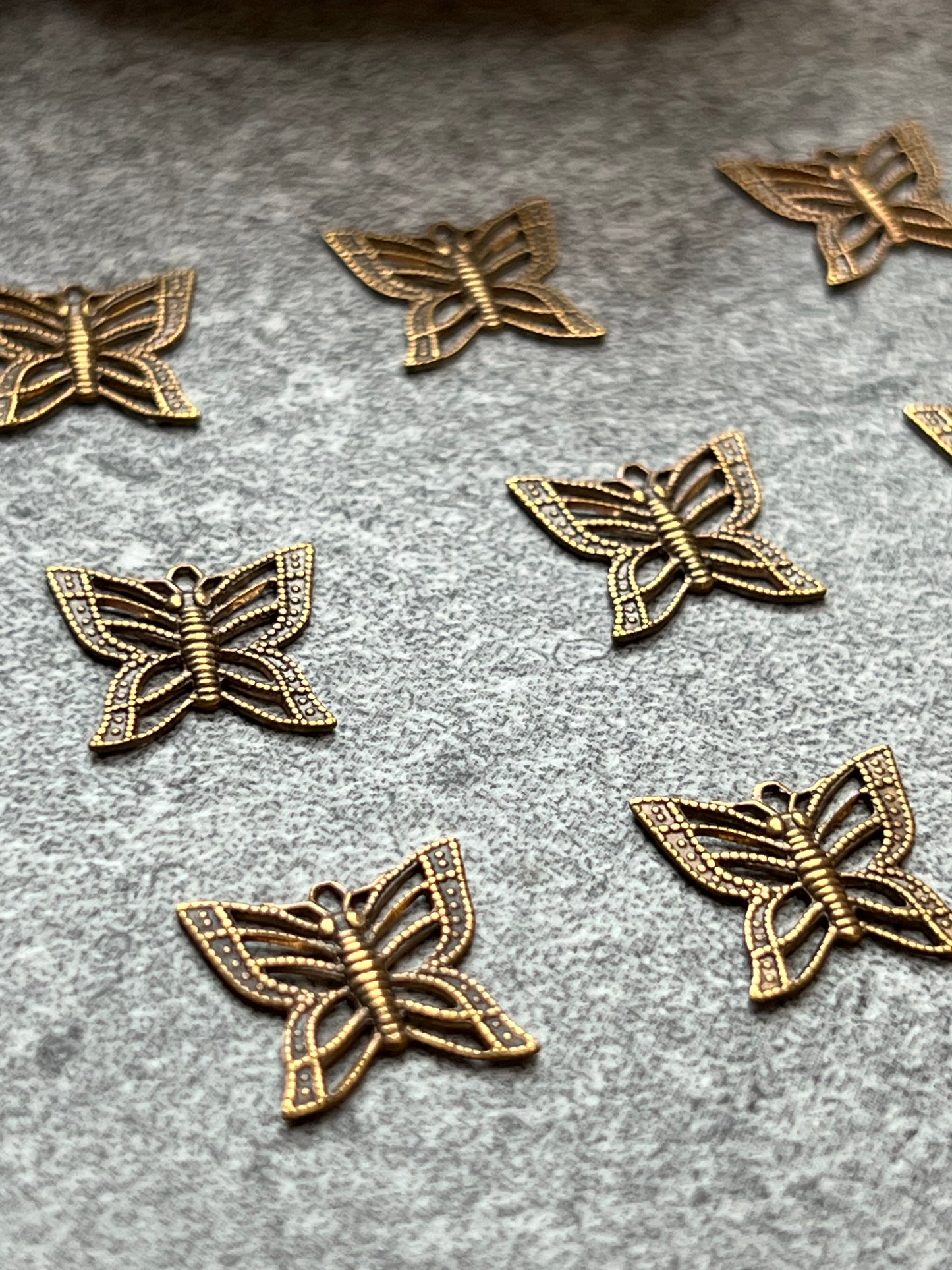 Butterfly Filigree Pack - 16pcs
