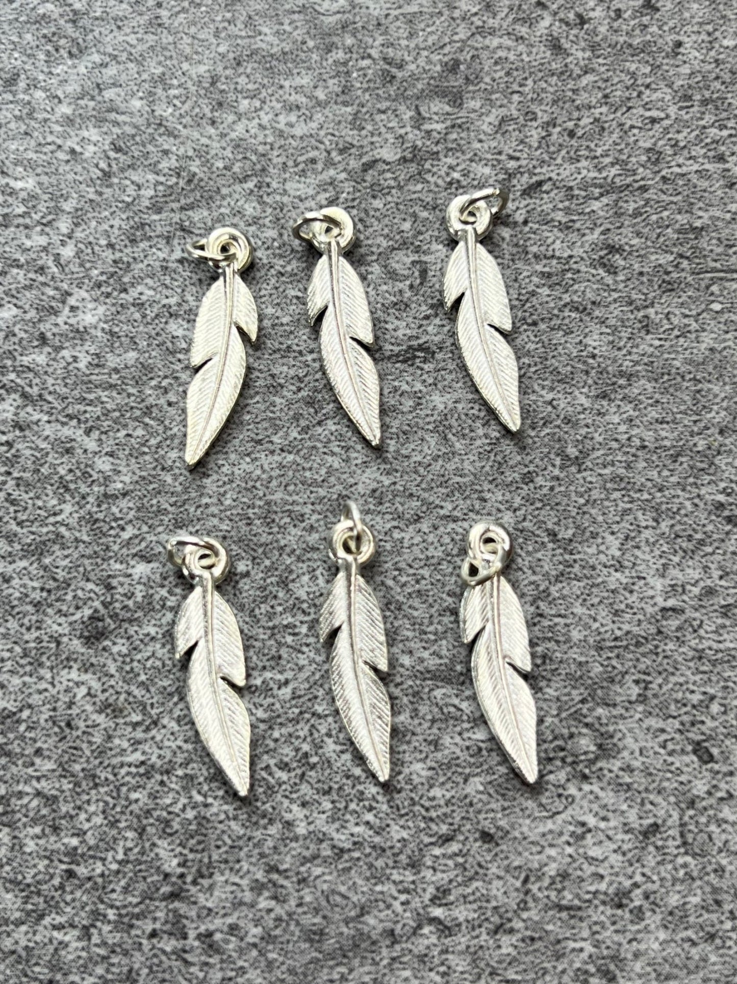 Tiny Feather Pack - WH - Vintaj Live Shop
