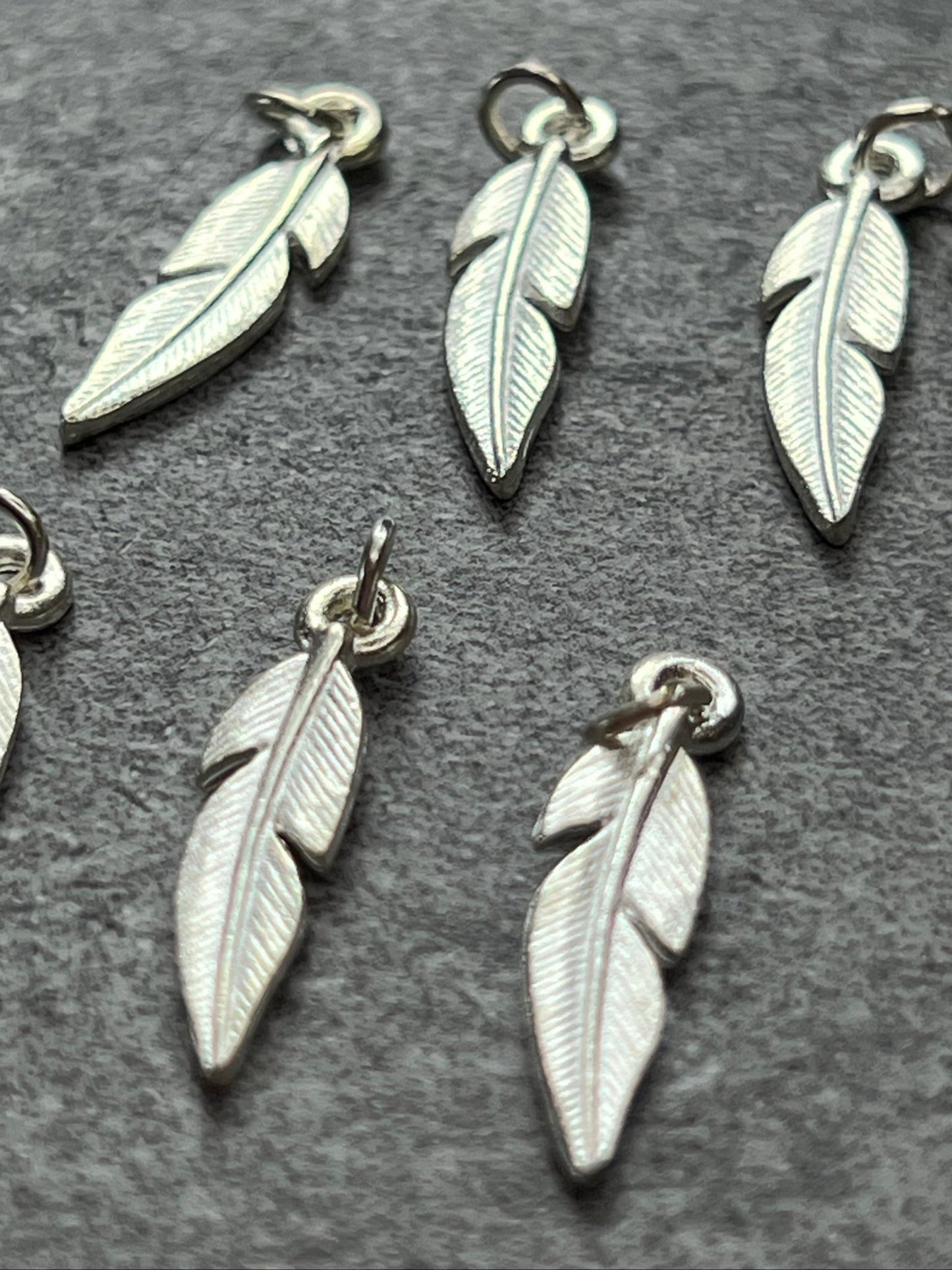 Tiny Feather Pack - WH - Vintaj Live Shop