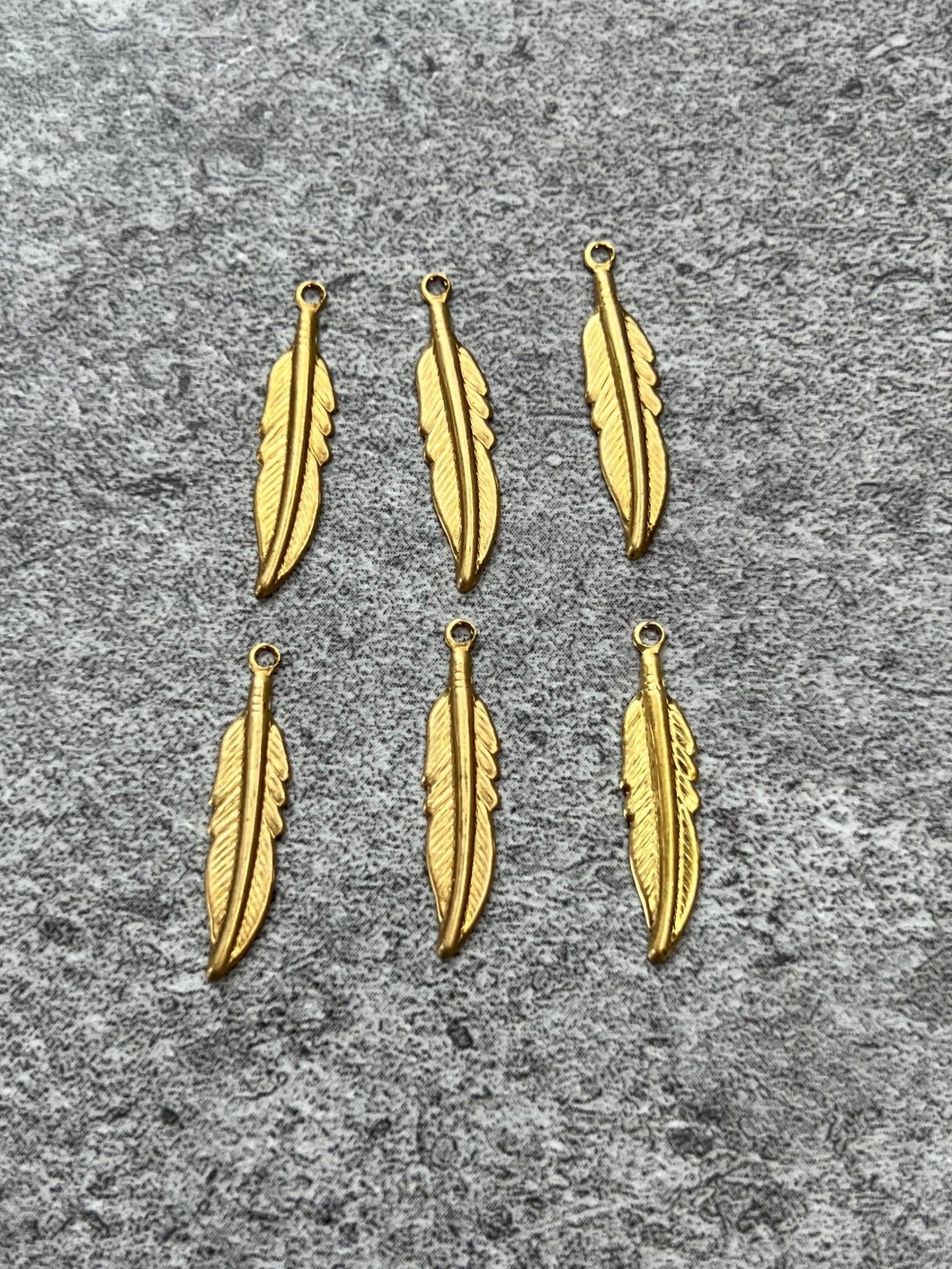 Small Feather Pack - WH - Vintaj Live Shop