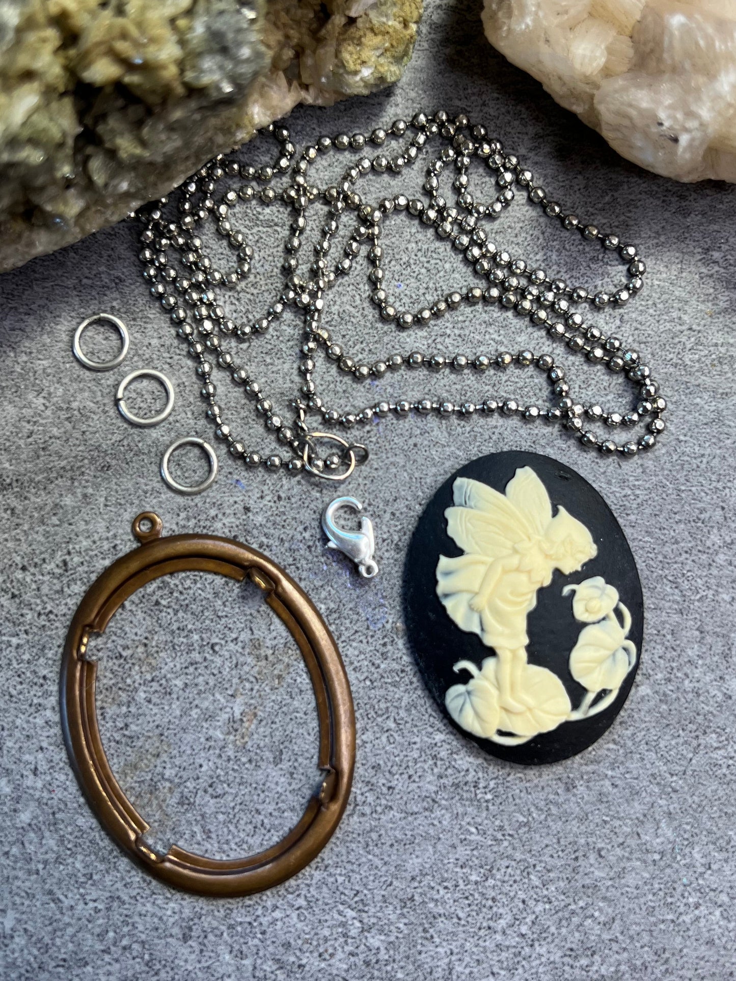 Necklace Kit - 7pcs