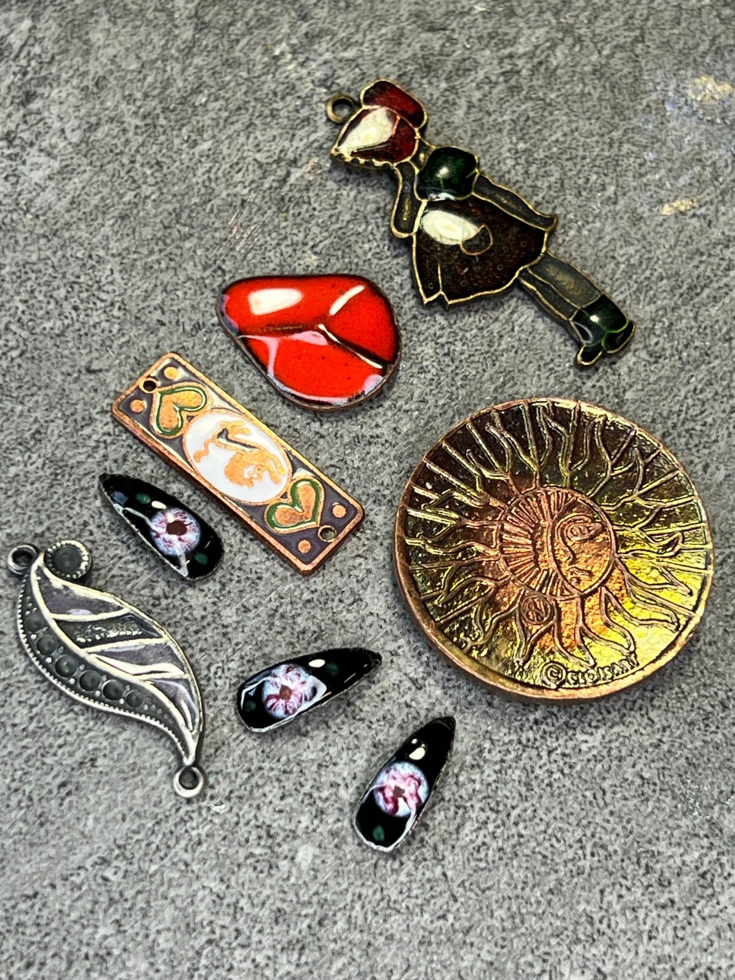 WH SPECIAL - Enameled Packs - Vintaj Live Shop