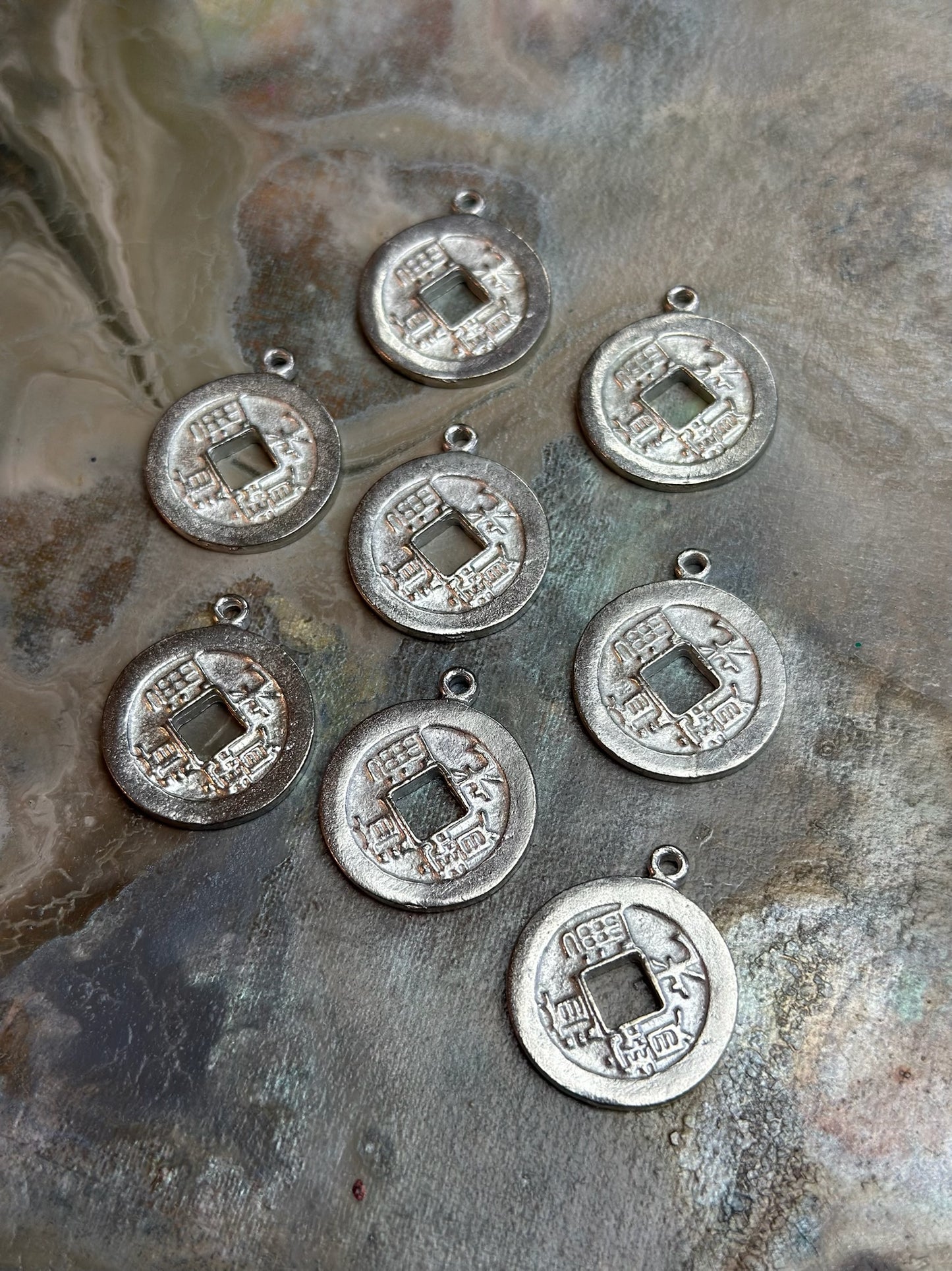 8 Pcs Coin Pendant - BULK UP - Vintaj Design - 1/8/25