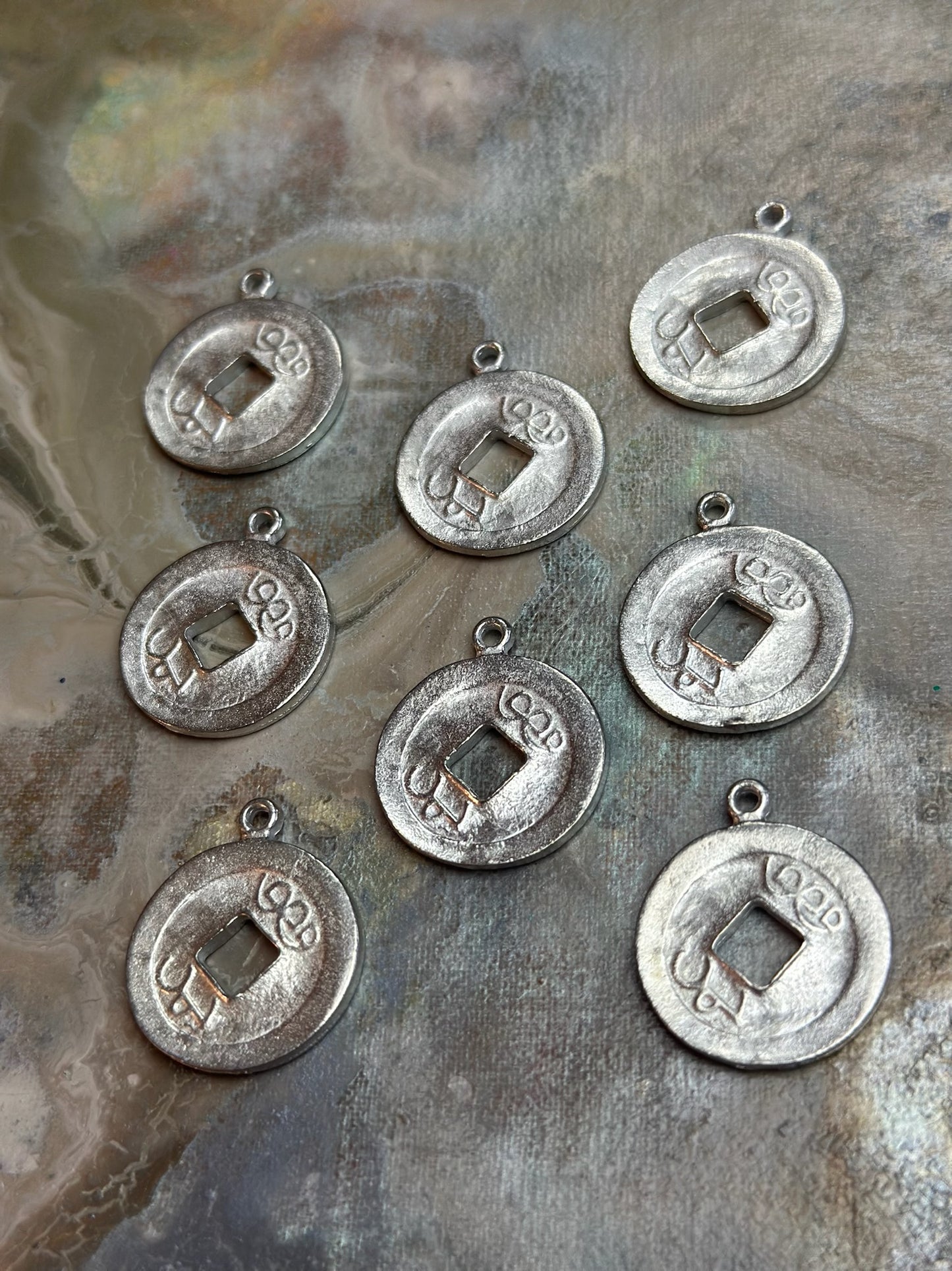 8 Pcs Coin Pendant - BULK UP - Vintaj Design - 1/8/25