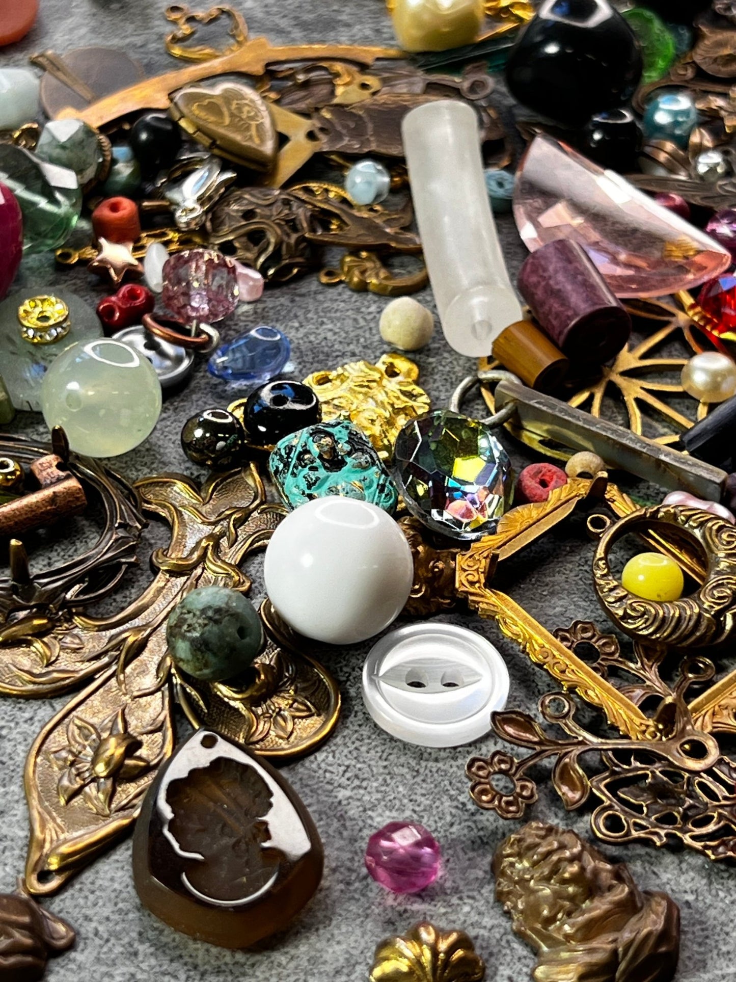 4 BIG LOOT SPECIAL - 74pcs + Beads - Vintaj Live Shop