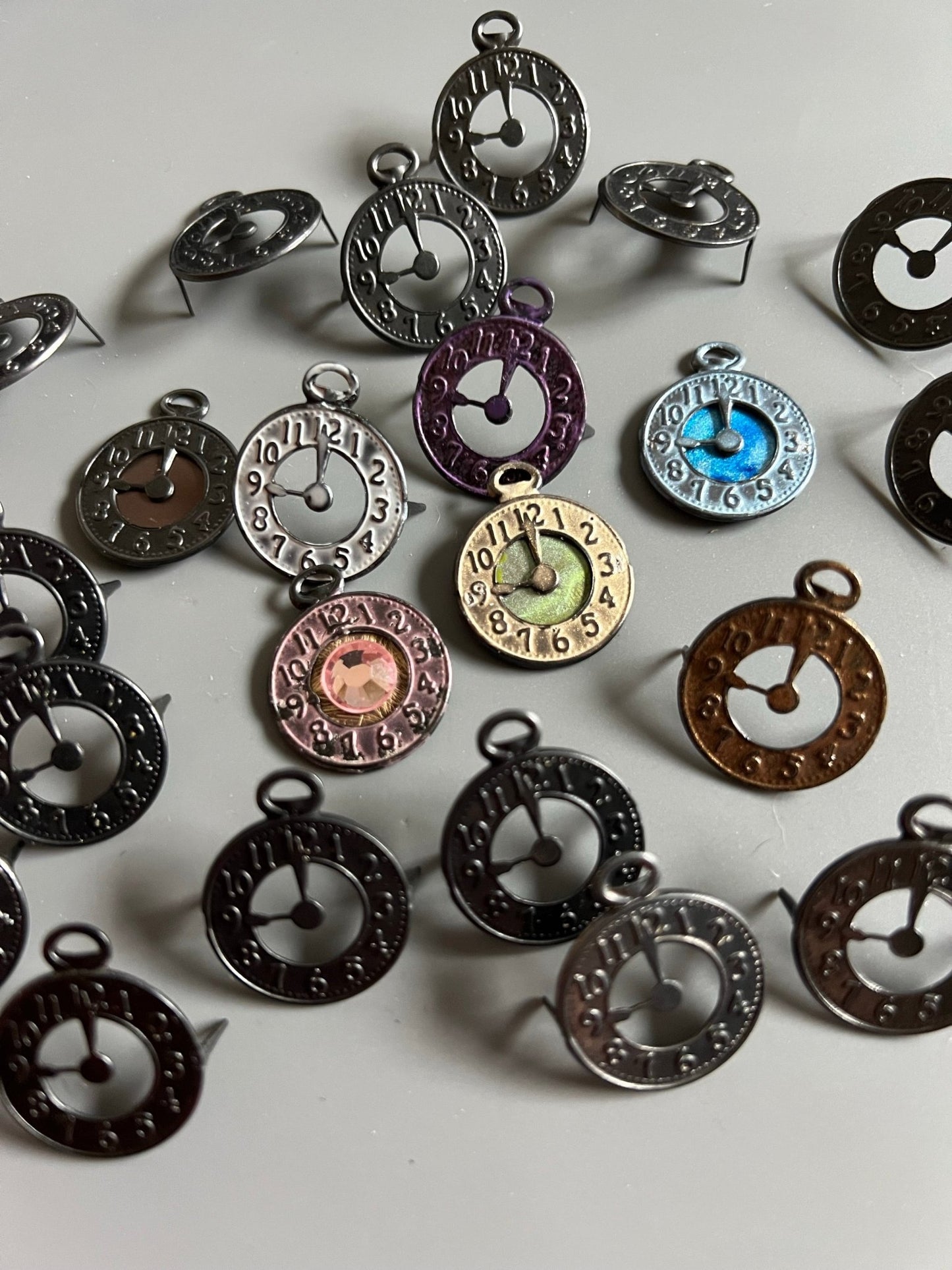 Arte Clock Pack - 30pcs - WH - Vintaj Live Shop