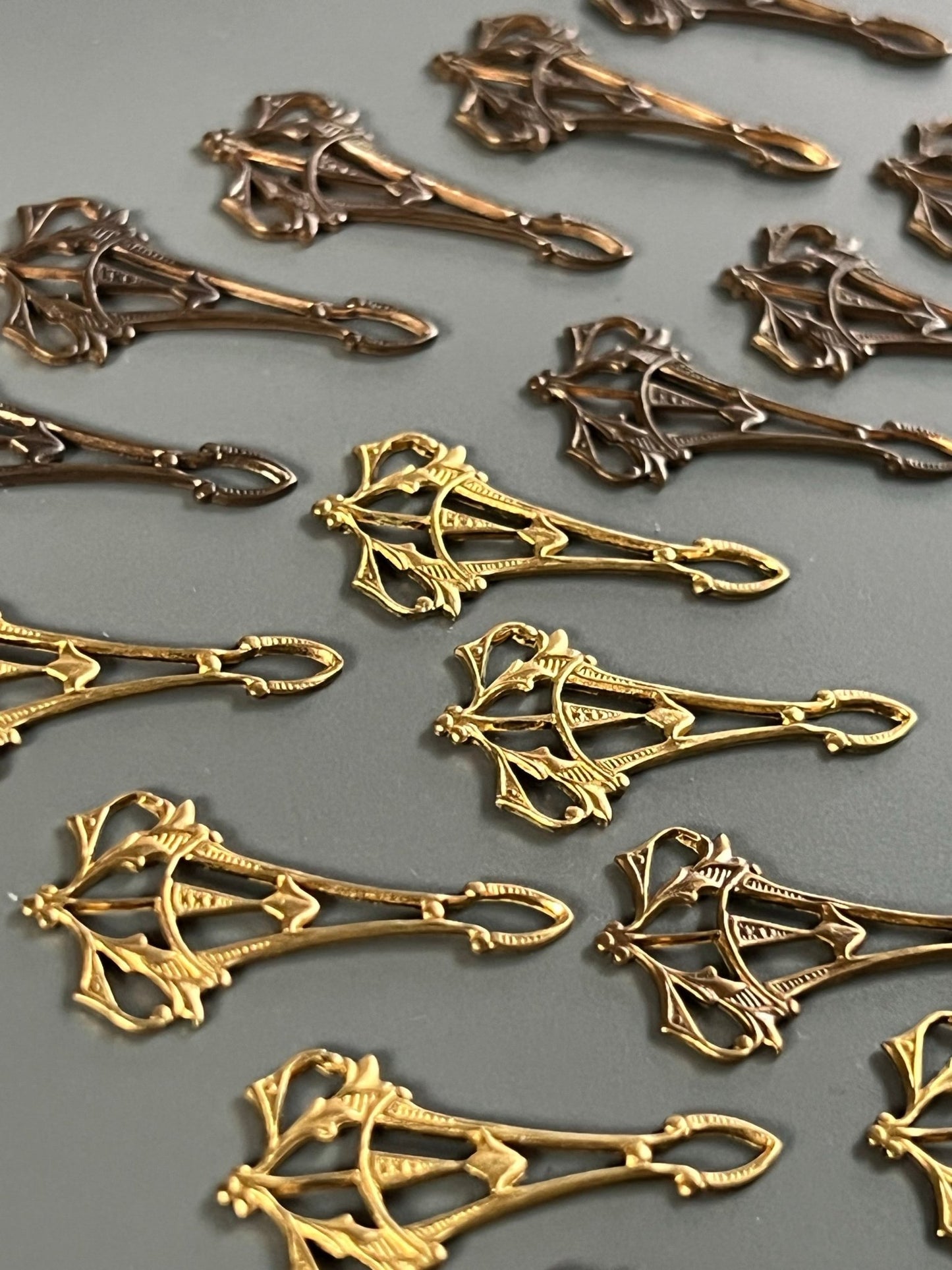 Nouveau Connector Pack - 20pcs - WH - Vintaj Live Shop