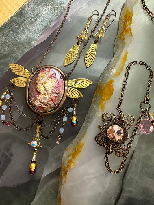Very Fairy Necklace Bracelet Earrings Complete Kit - Vintage Design - 4/17 - Vintaj Live Shop