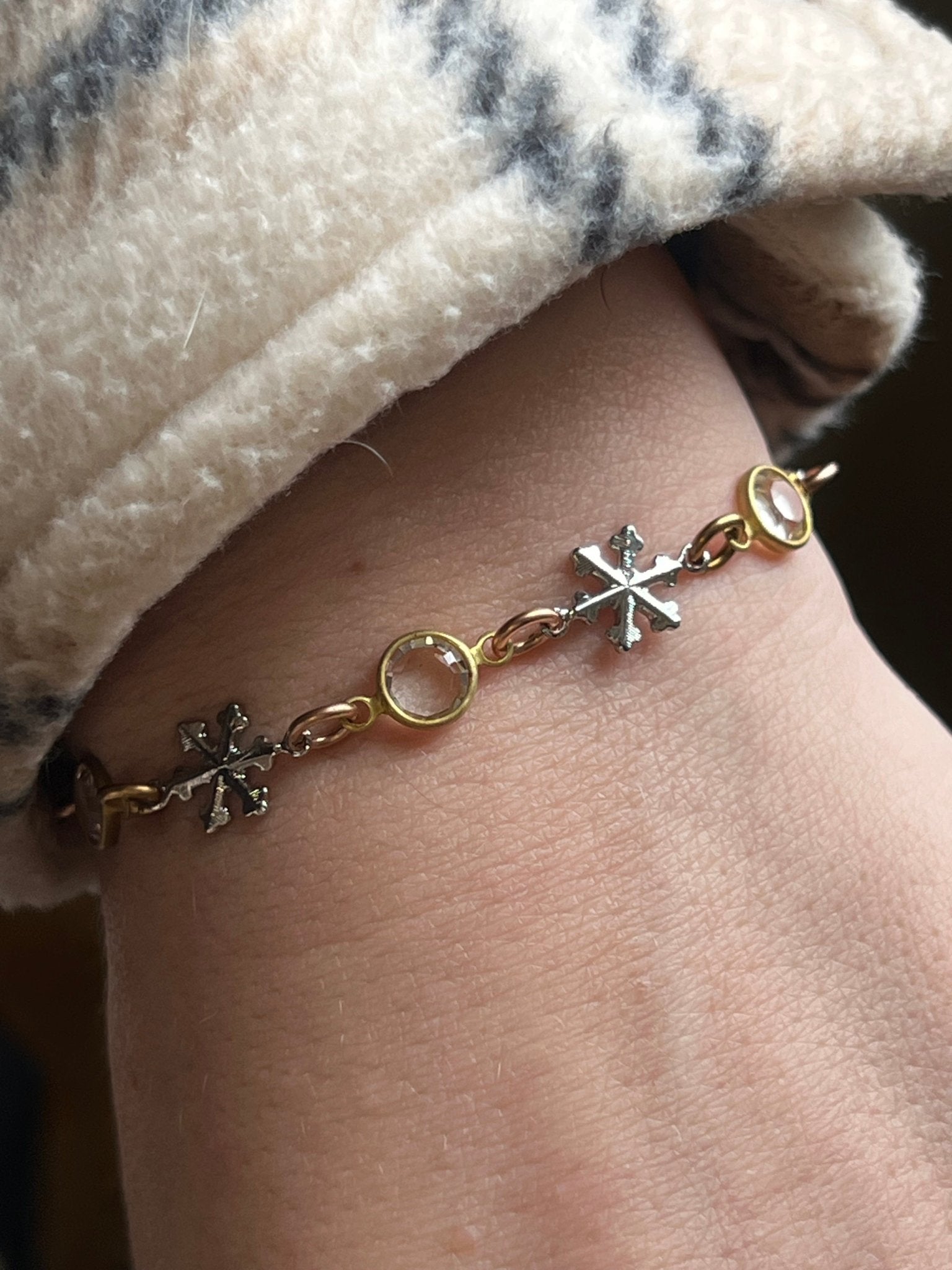 Snowflake SAMPLER - 16pcs - Vintaj Live Shop