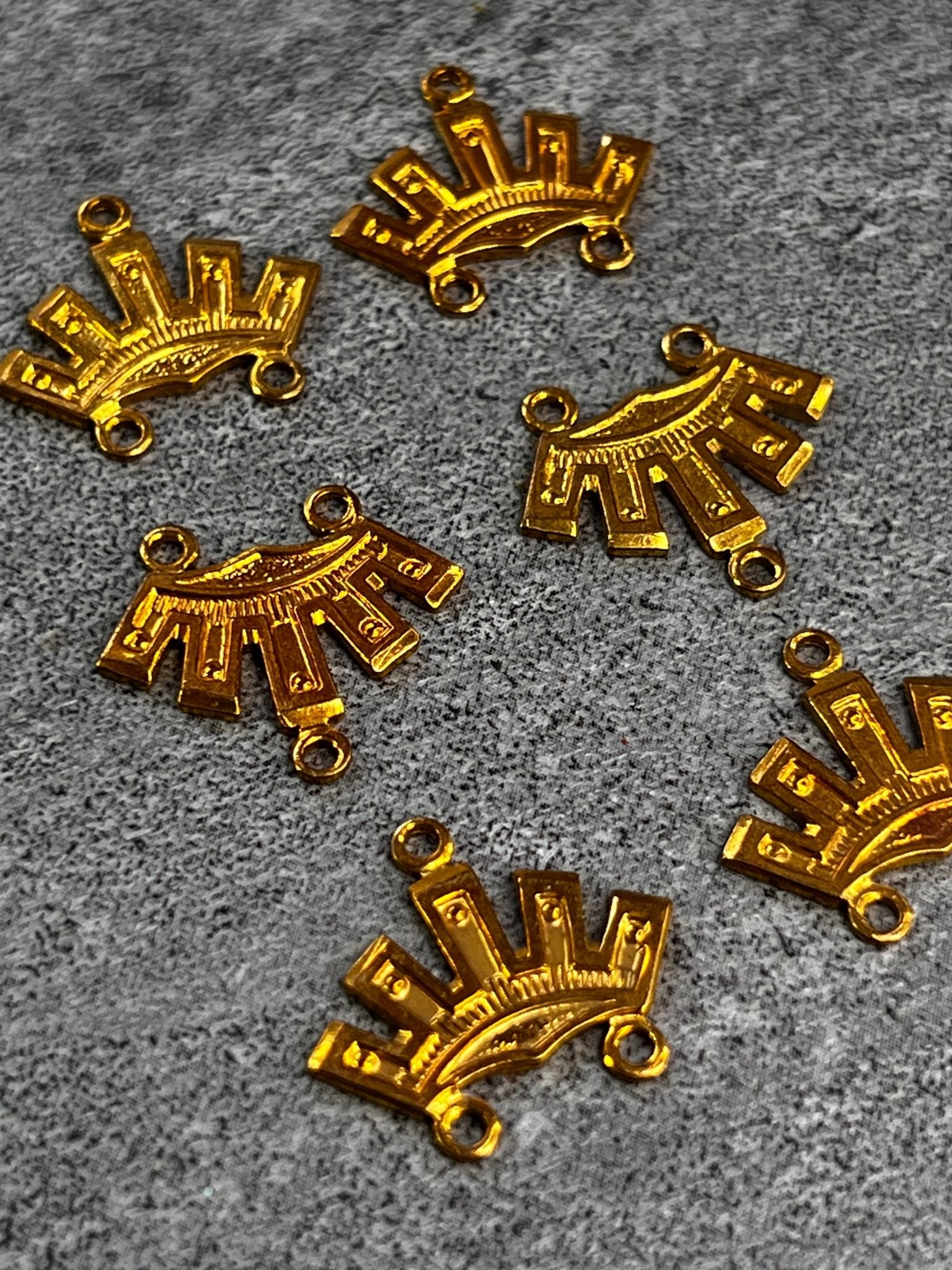 Crown Connector Pack - 8pcs - Vintaj Live Shop