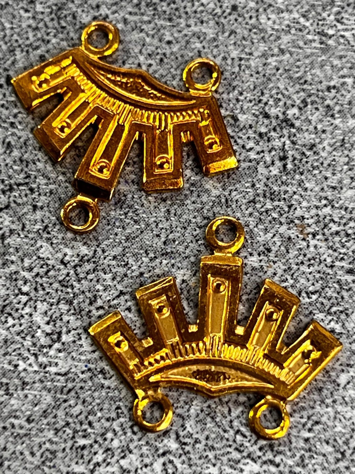 Crown Connector Pack - 8pcs - Vintaj Live Shop