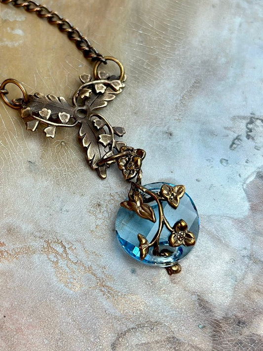 White Lotus - Drift Leaf Necklace Kit - Vintaj Design - 4/30/2025 - Vintaj Live Shop