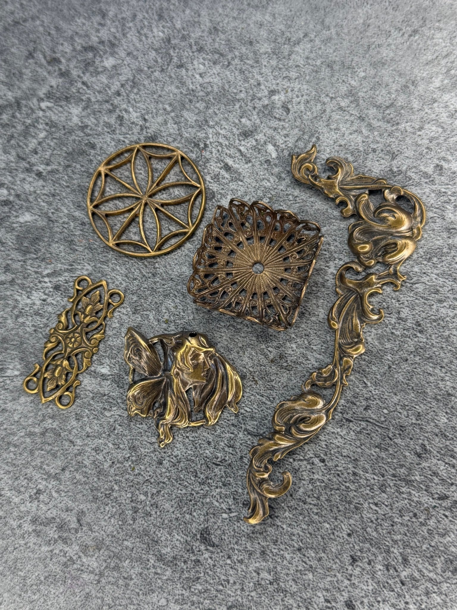 Unique Filigree Pack - 5pcs (WH SPECIAL) - Vintaj Live Shop