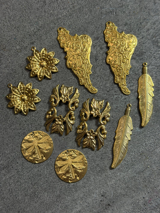 Lot 20 Two Dollar Day Special - 10pcs