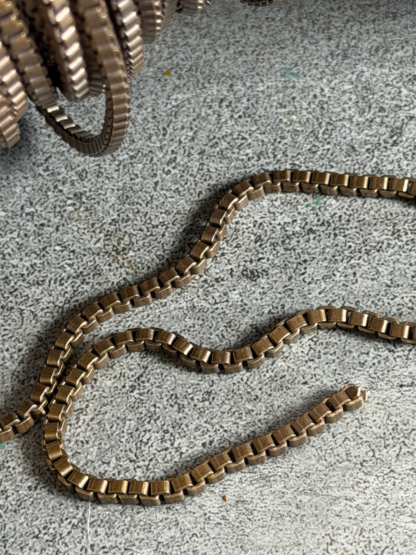 Chain - Box