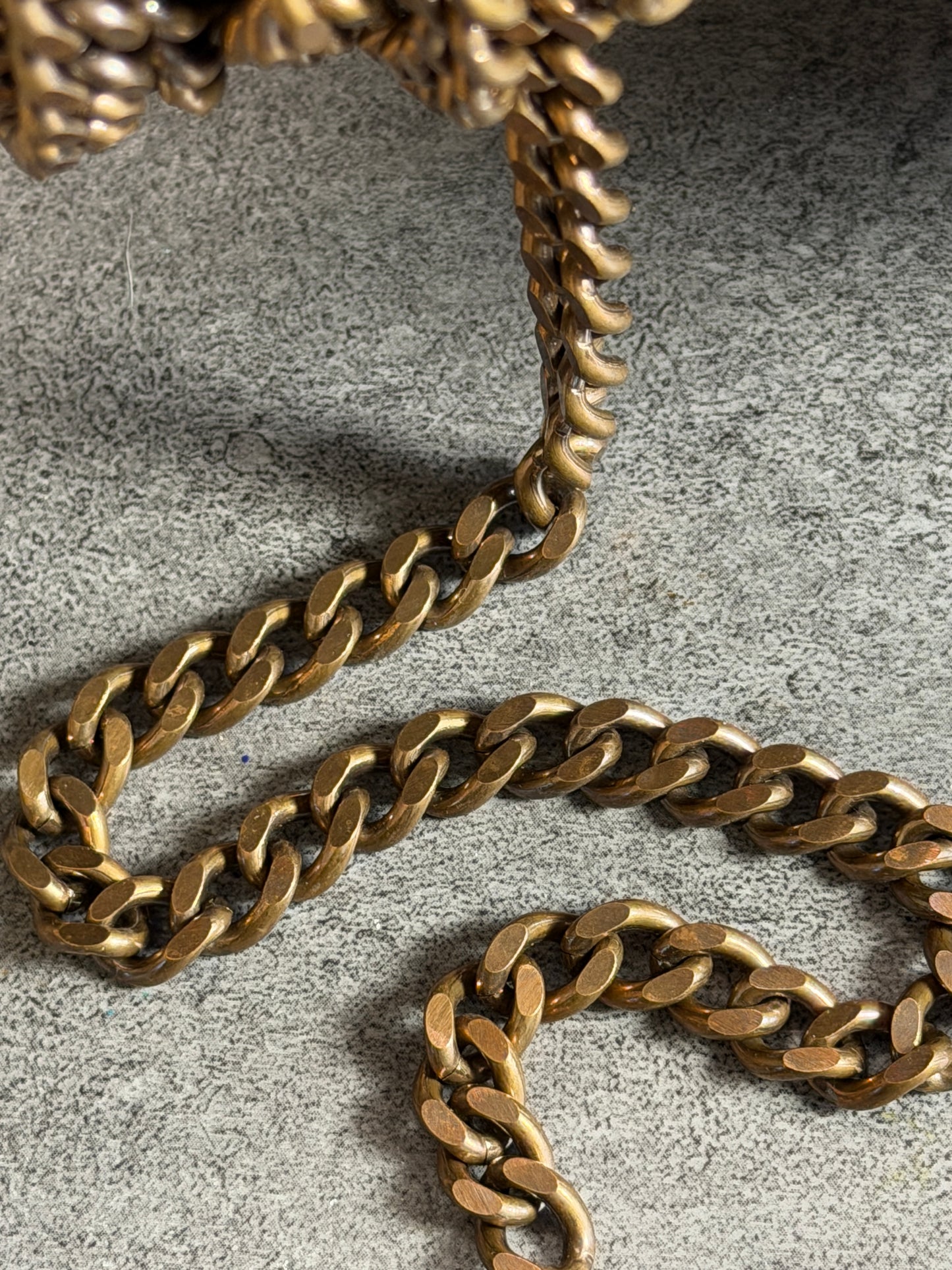 Chain - Heavy Flat Curb
