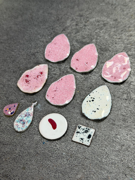 #16 Enameled Pack