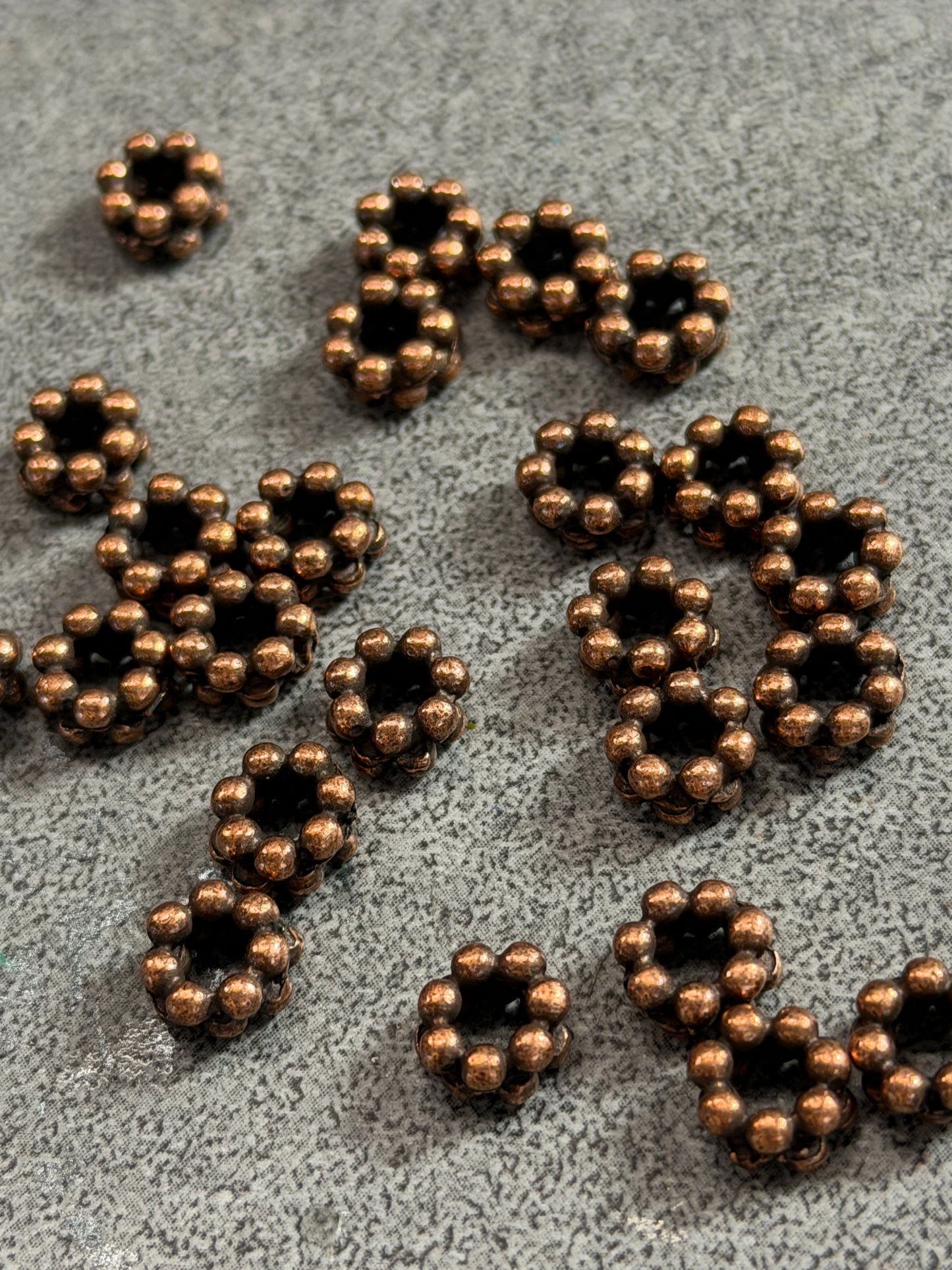 Floral Spacer Bead Pack - 32pcs