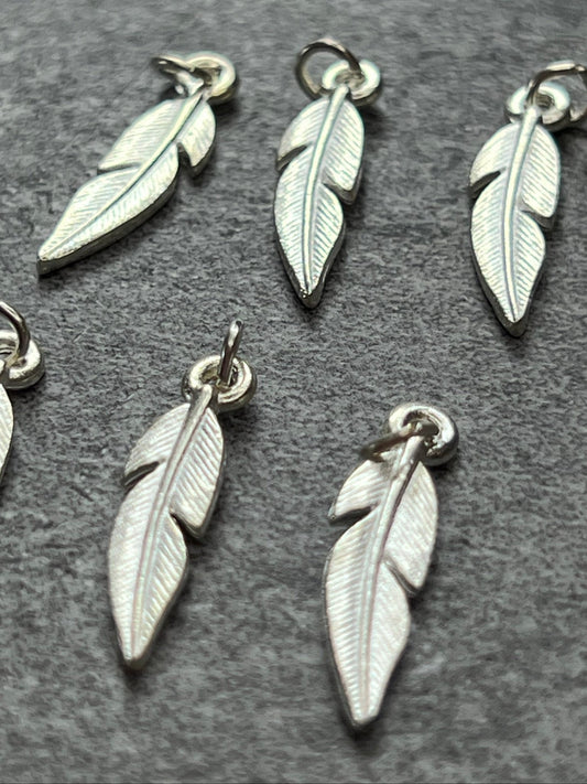 Tiny Feather Pack - WH - Vintaj Live Shop