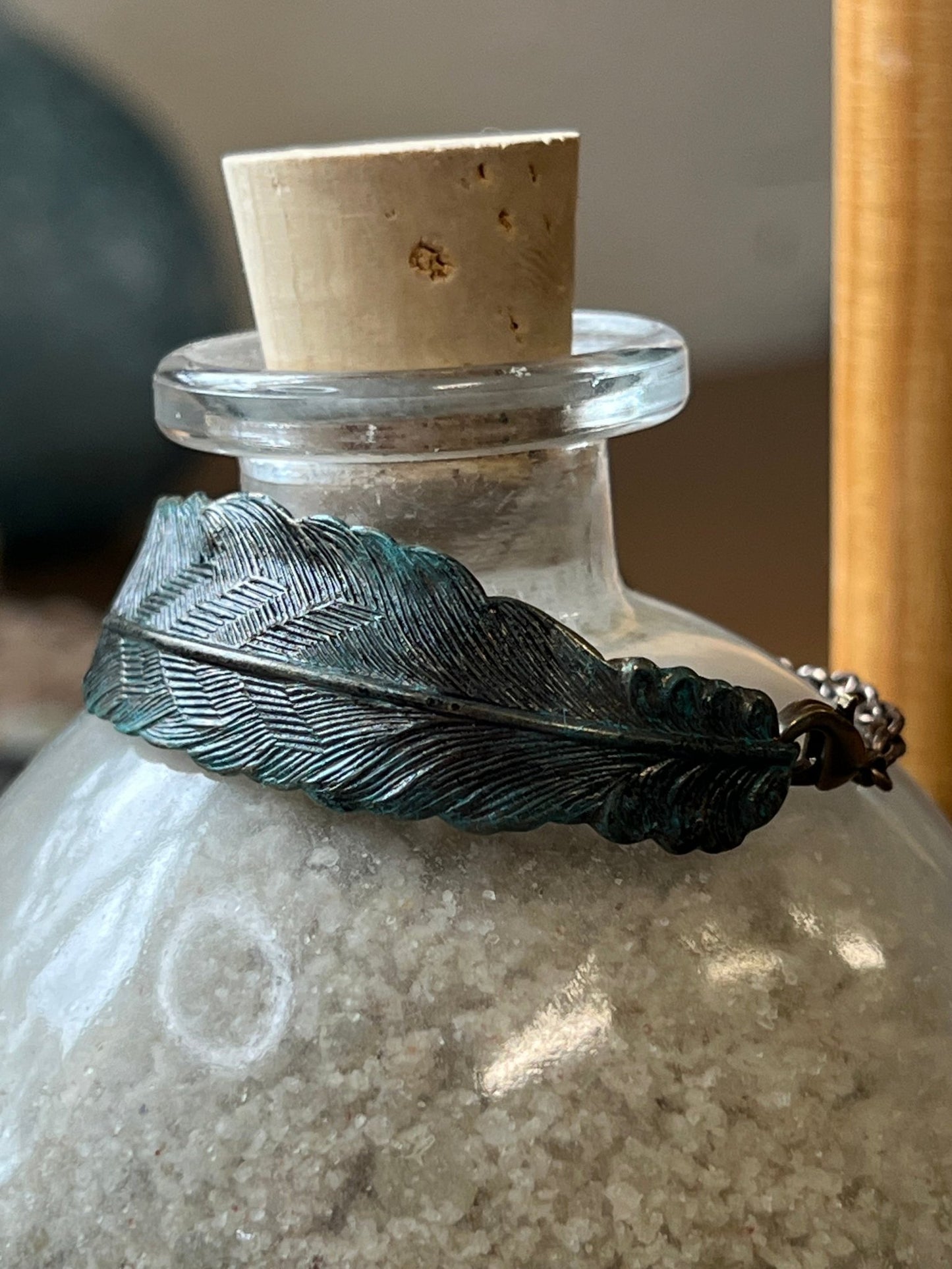 Curved Feather Pack - WH - Vintaj Live Shop
