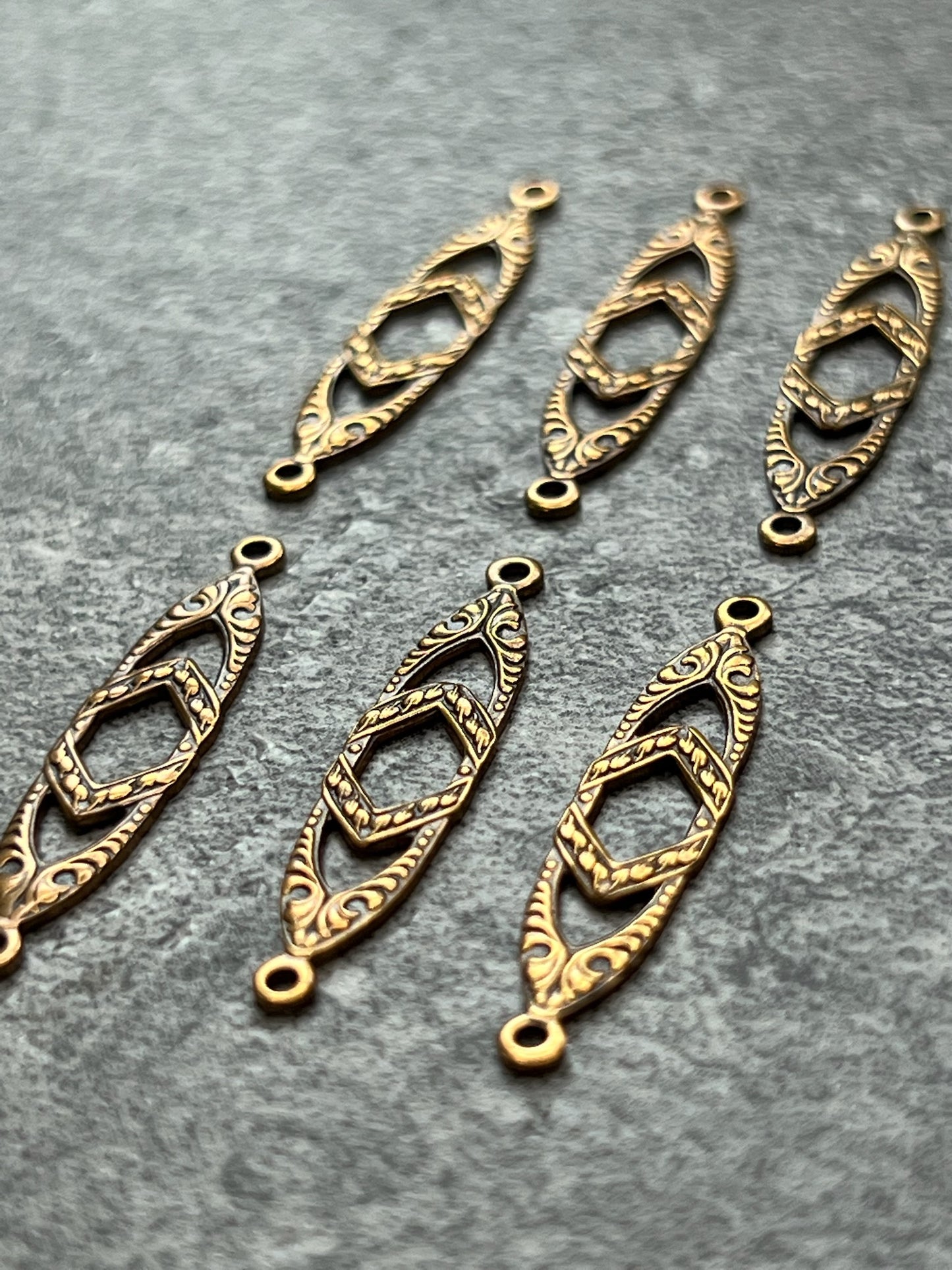Connector Pack - 20pcs - WH - Vintaj Live Shop