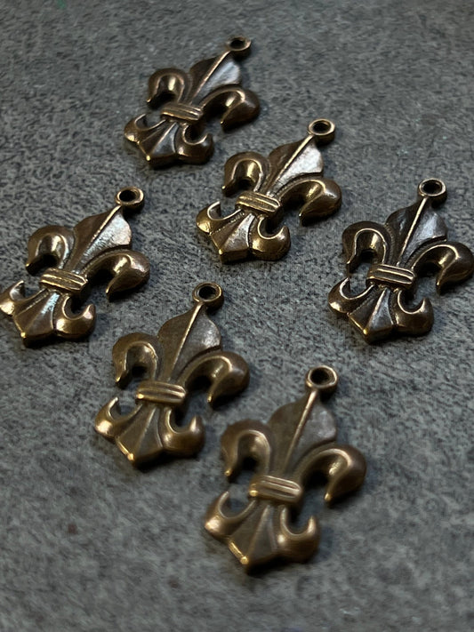 Fleur Pack - 10pcs - WH - Vintaj Live Shop