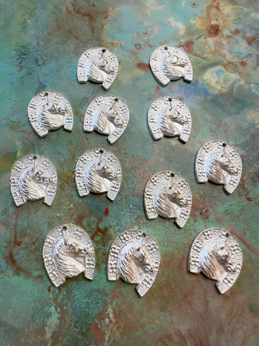 August "BULK UP" Days - Lucky Horseshoe 12 Pcs Pendants - Vintaj - 8/21 - Vintaj Live Shop