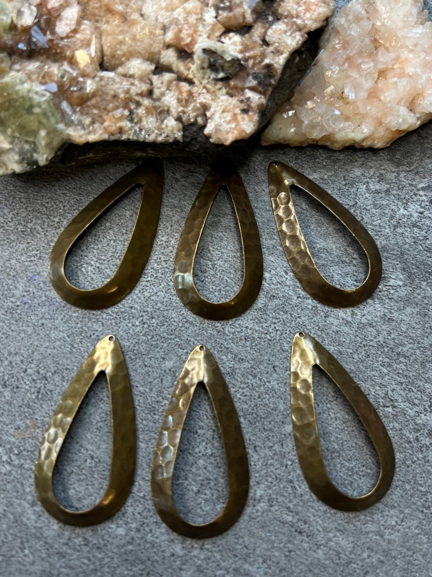Hammered Teardrop Pack - 10pcs - Vintaj Live Shop