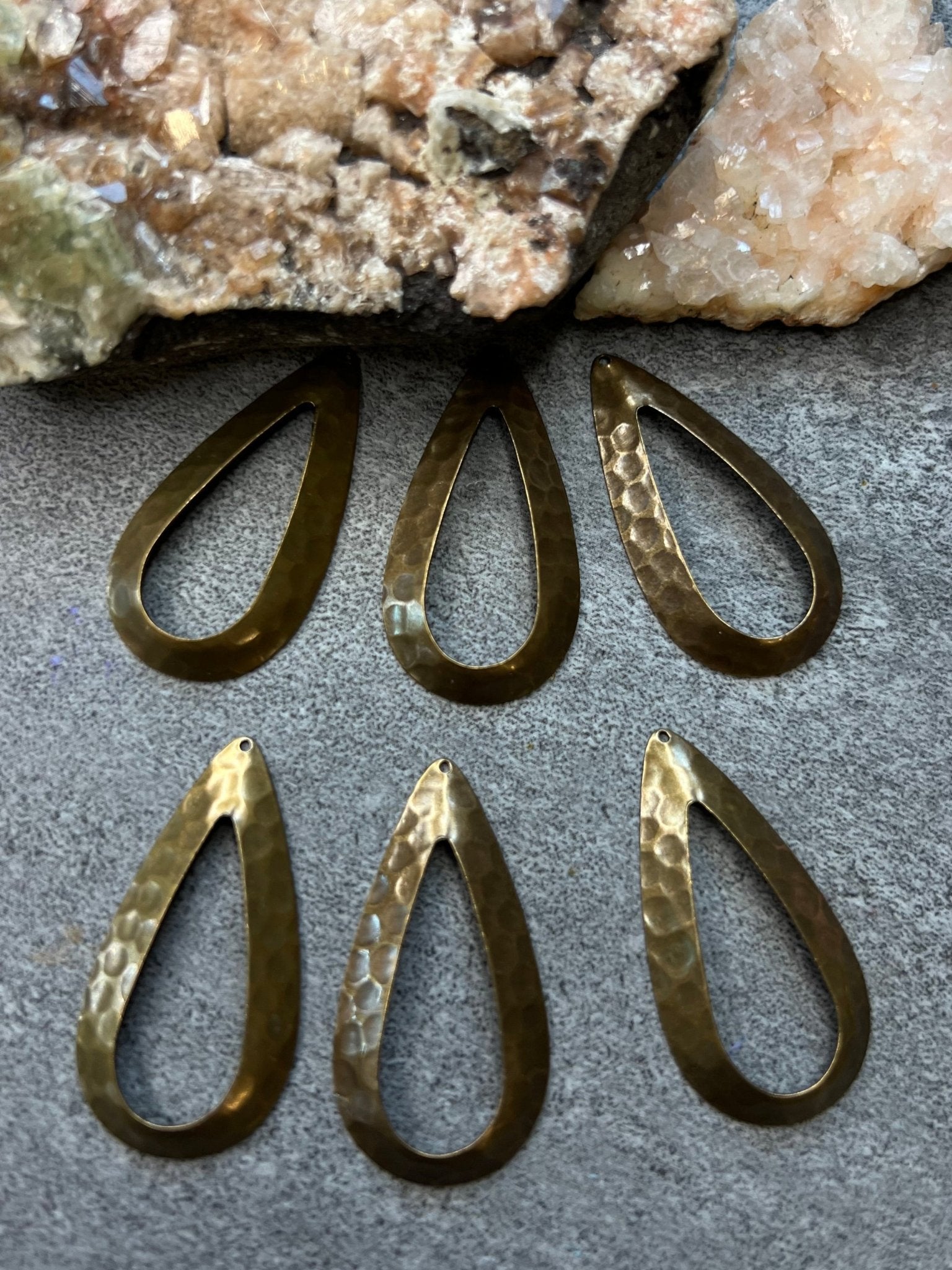 Hammered Teardrop Pack - 10pcs - Vintaj Live Shop