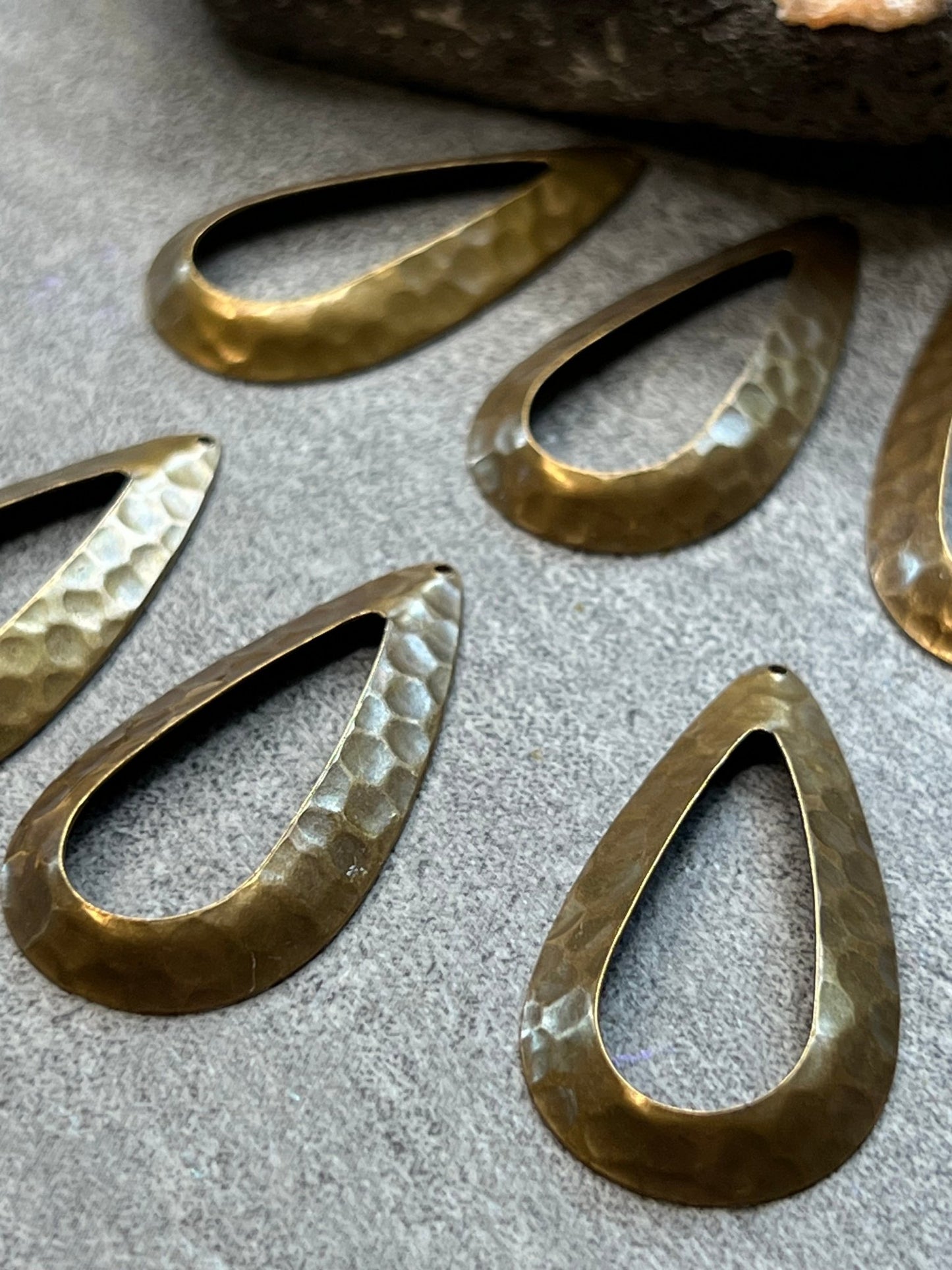 Hammered Teardrop Pack - 10pcs - Vintaj Live Shop