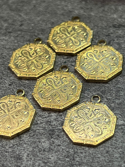 Medallion Pack - 18pcs