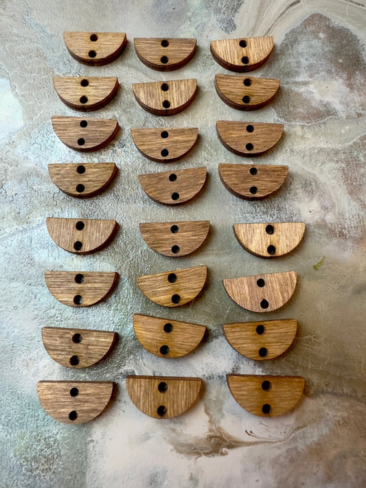 BONUS BULK UP - 24pc Wooden Half Moon Connector 0.5" - 9/25/24 - Vintaj Live Shop