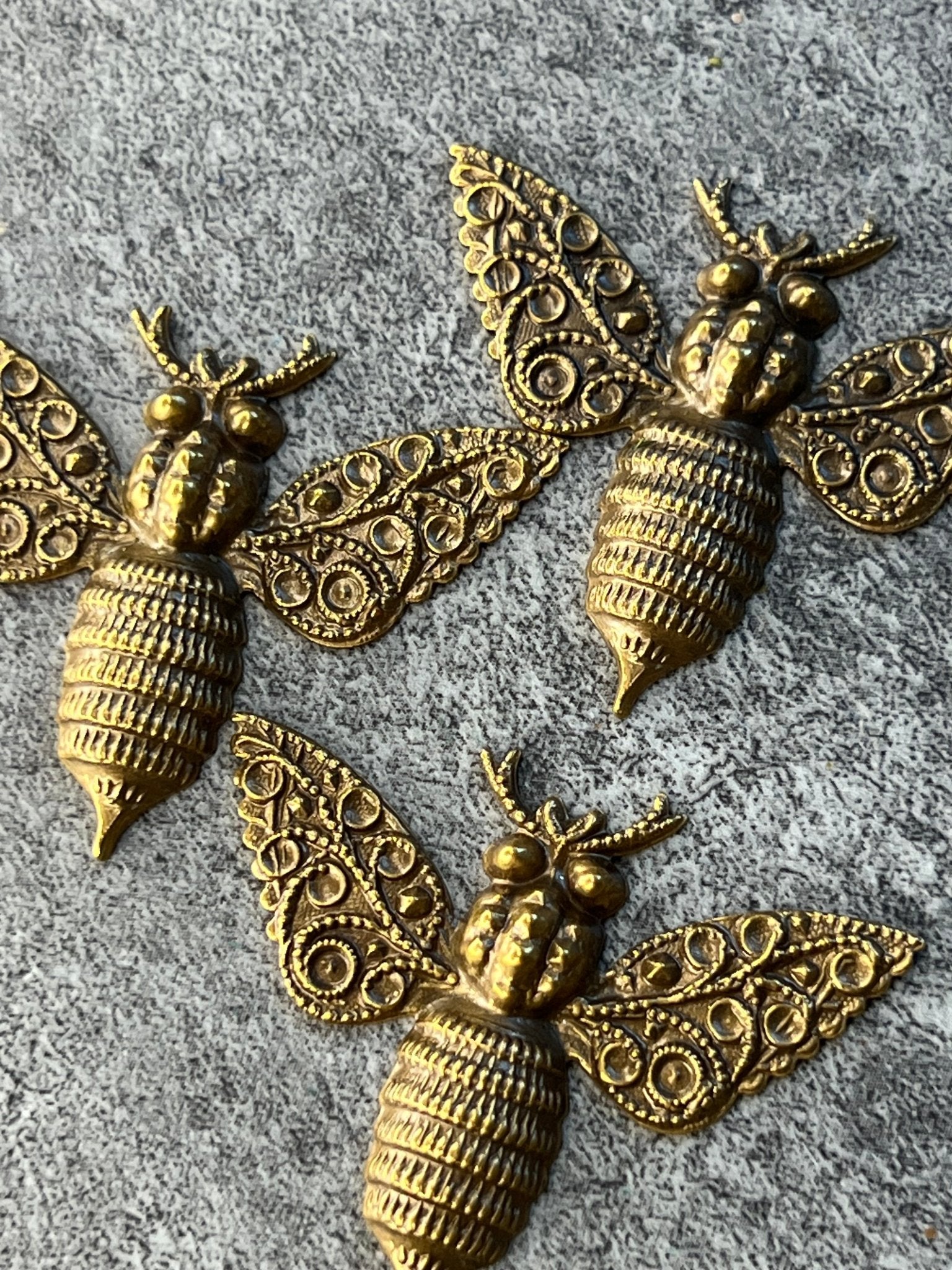 Bee Pack - 4pcs - Vintaj Live Shop