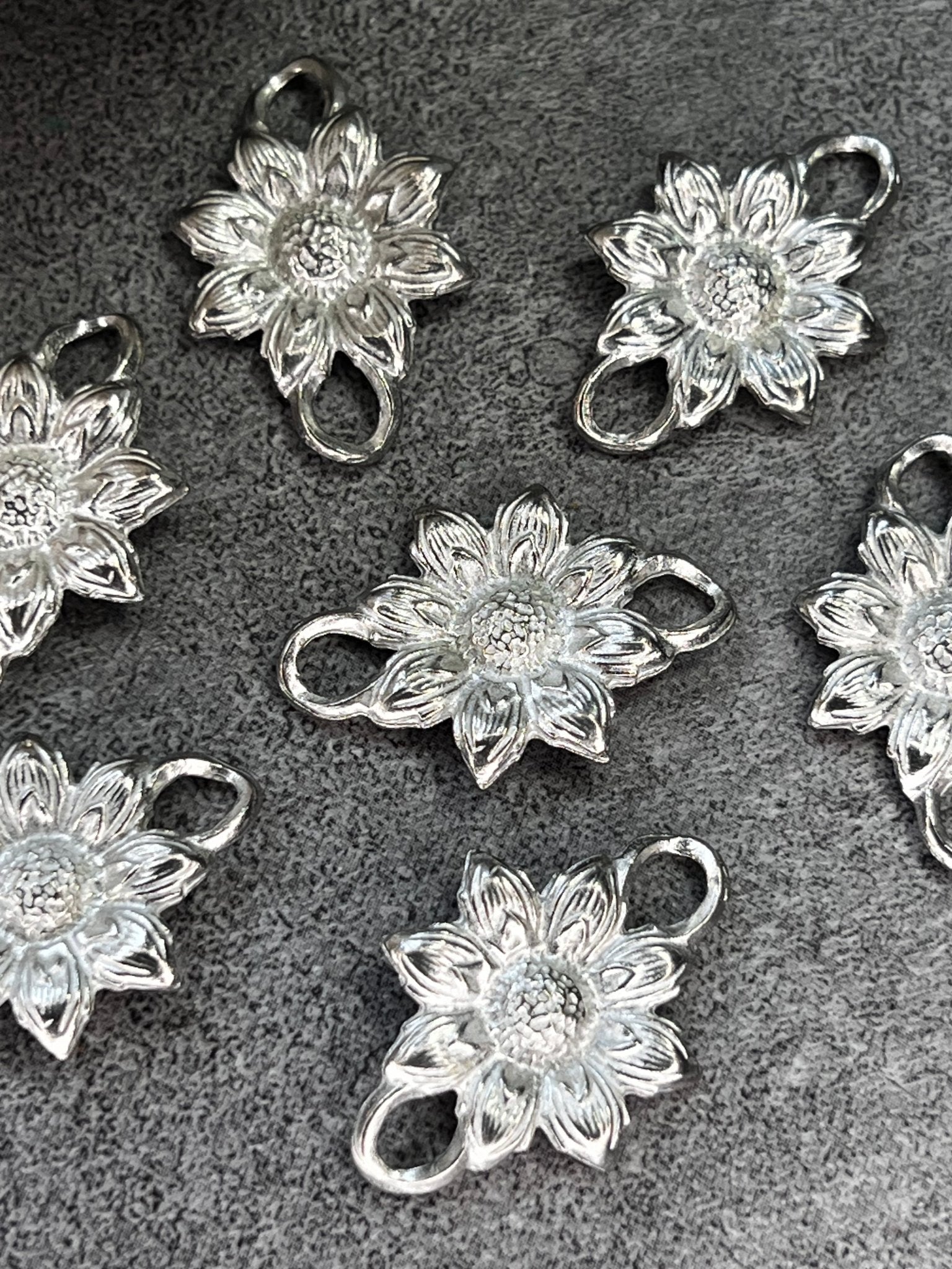 Flower Pack - 10pcs - Vintaj Live Shop