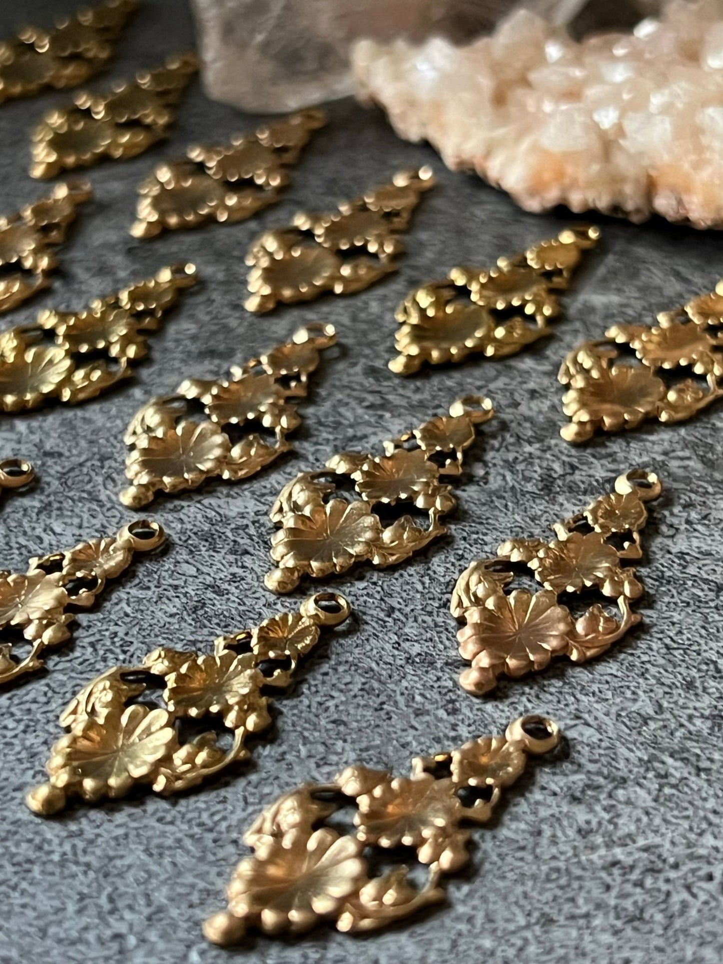 Tiered Flowers Pack - 12pcs - WH - Vintaj Live Shop